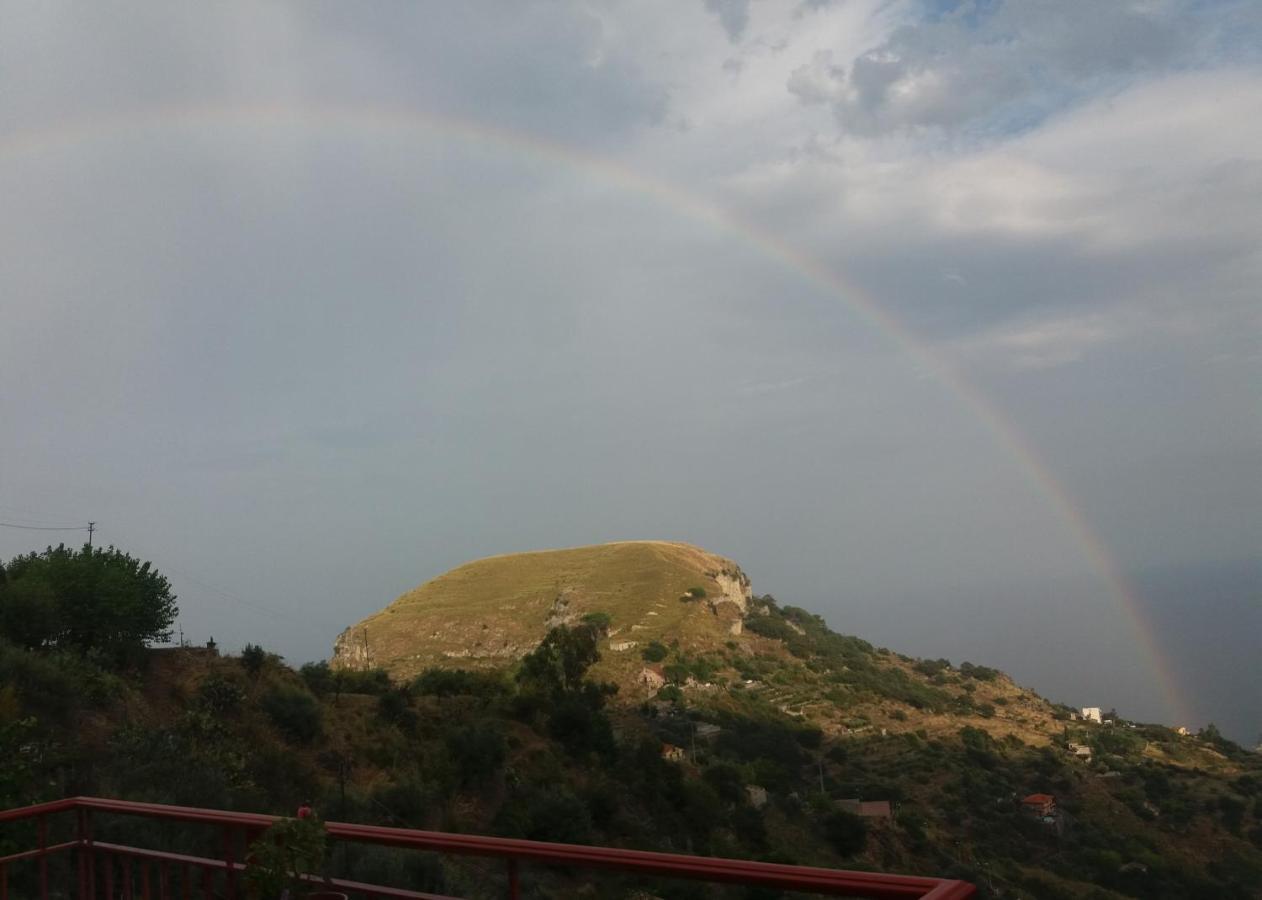 卡斯泰尔莫拉Le Stelle Di Casa Leonardo别墅 外观 照片